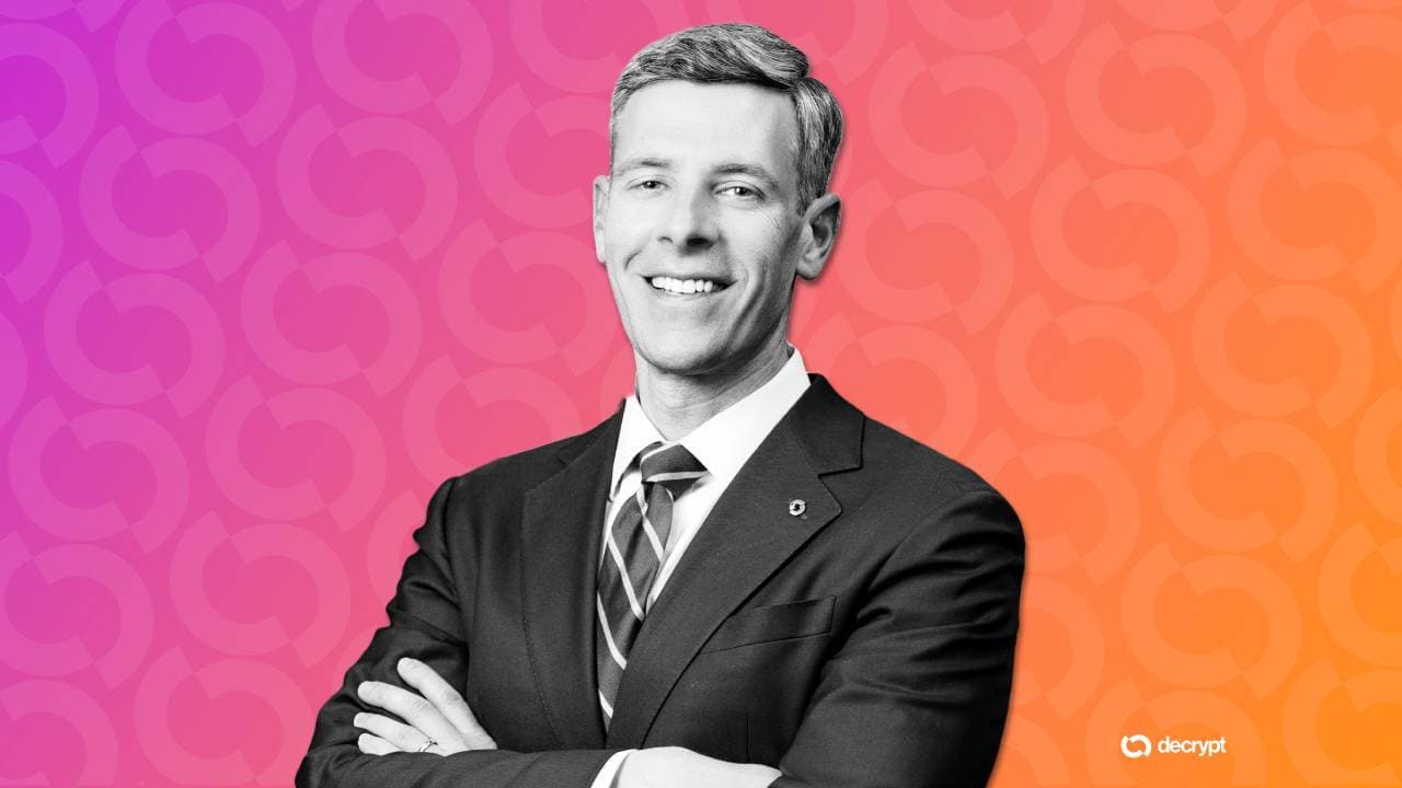 OCC Chief: Banks Blocking Crypto Custody Is 'Recipe for Irrelevance'